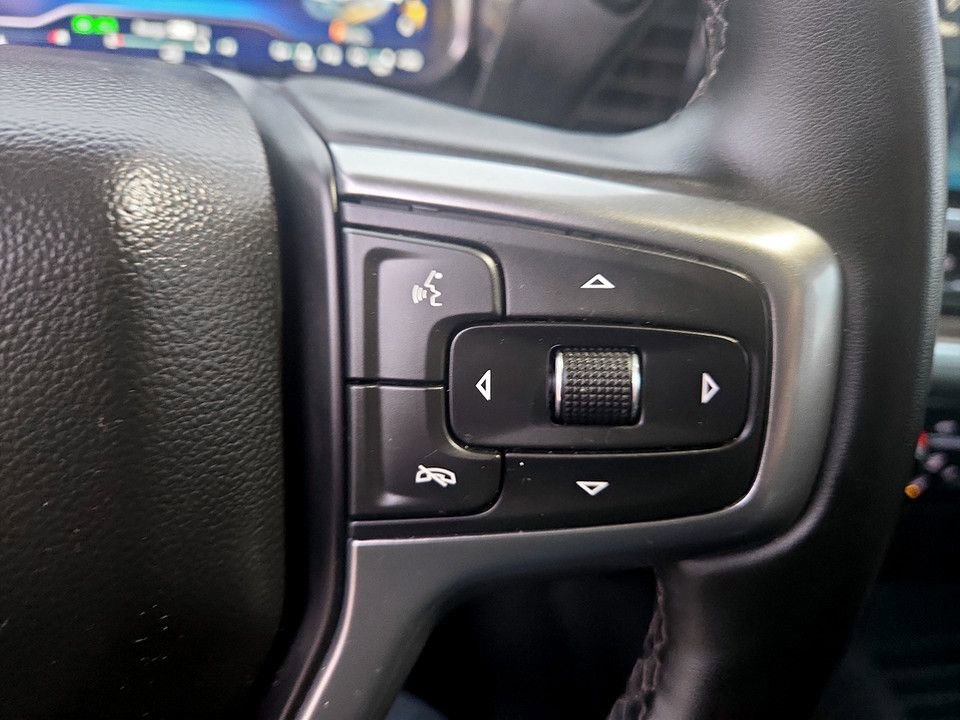 Used 2025 Chevrolet Silverado 2500 LT w/ Safety Package image 16