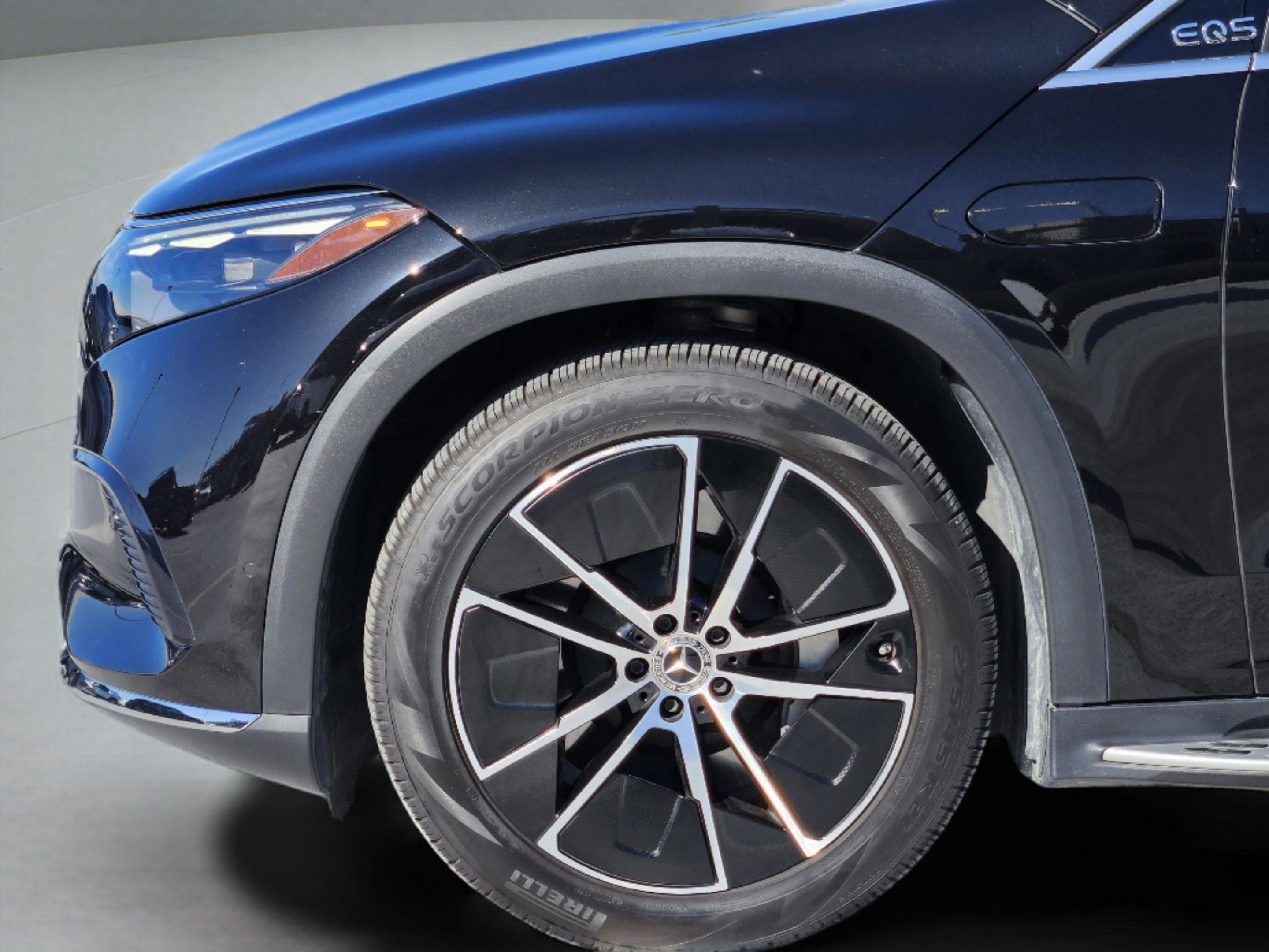 Certified 2023 Mercedes-Benz EQS 450+ SUV image 29
