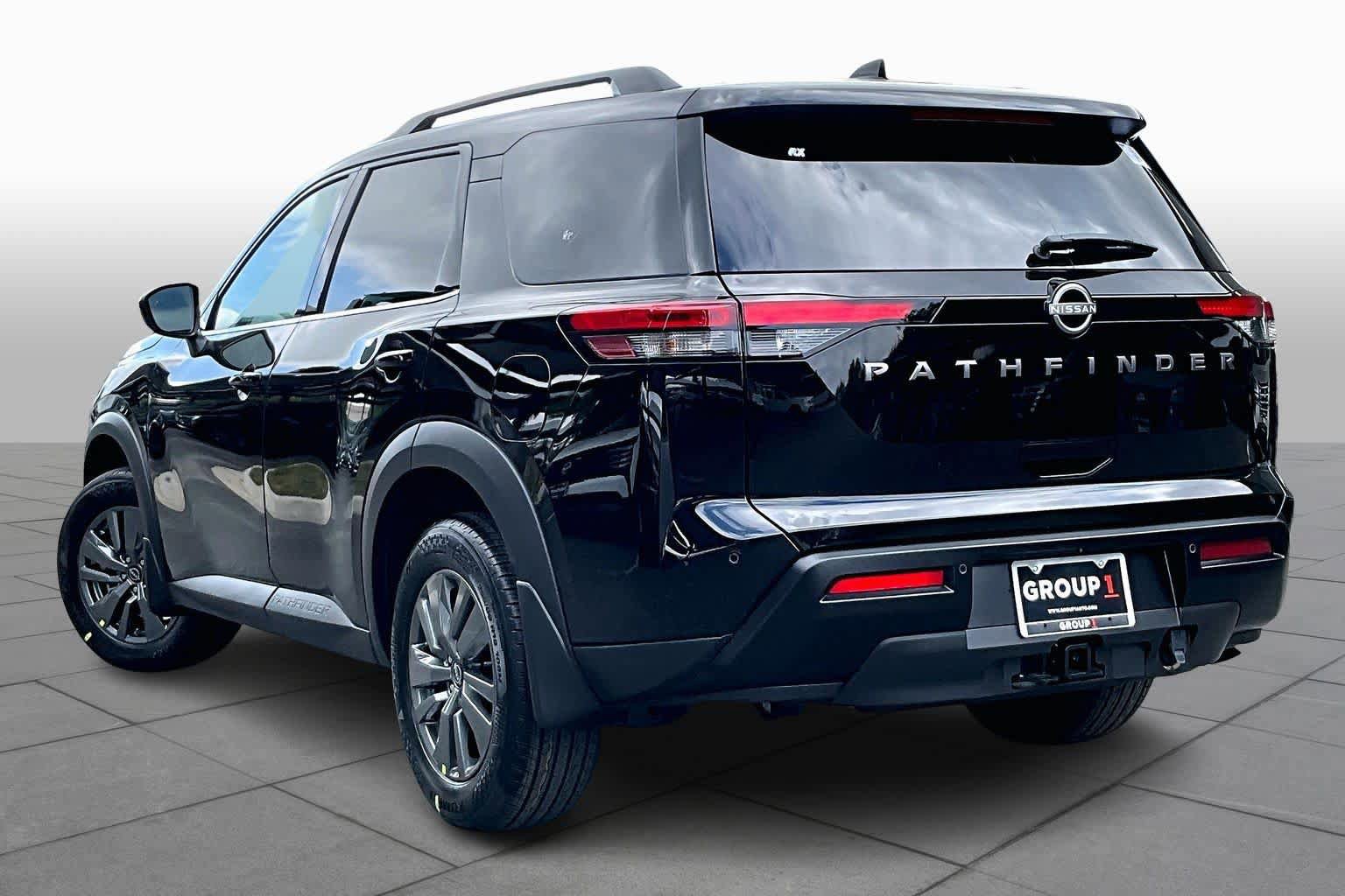 New 2026 Nissan Pathfinder SV image 12