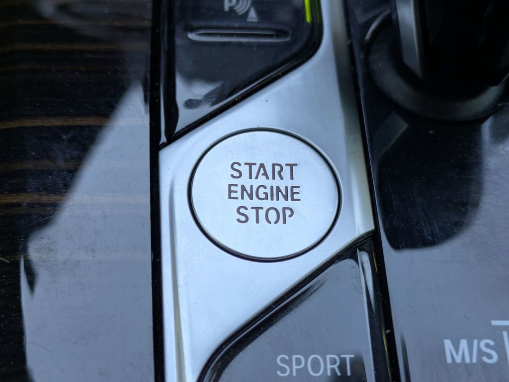 Used 2021 BMW X5 xDrive40i w/ Premium Package image 45