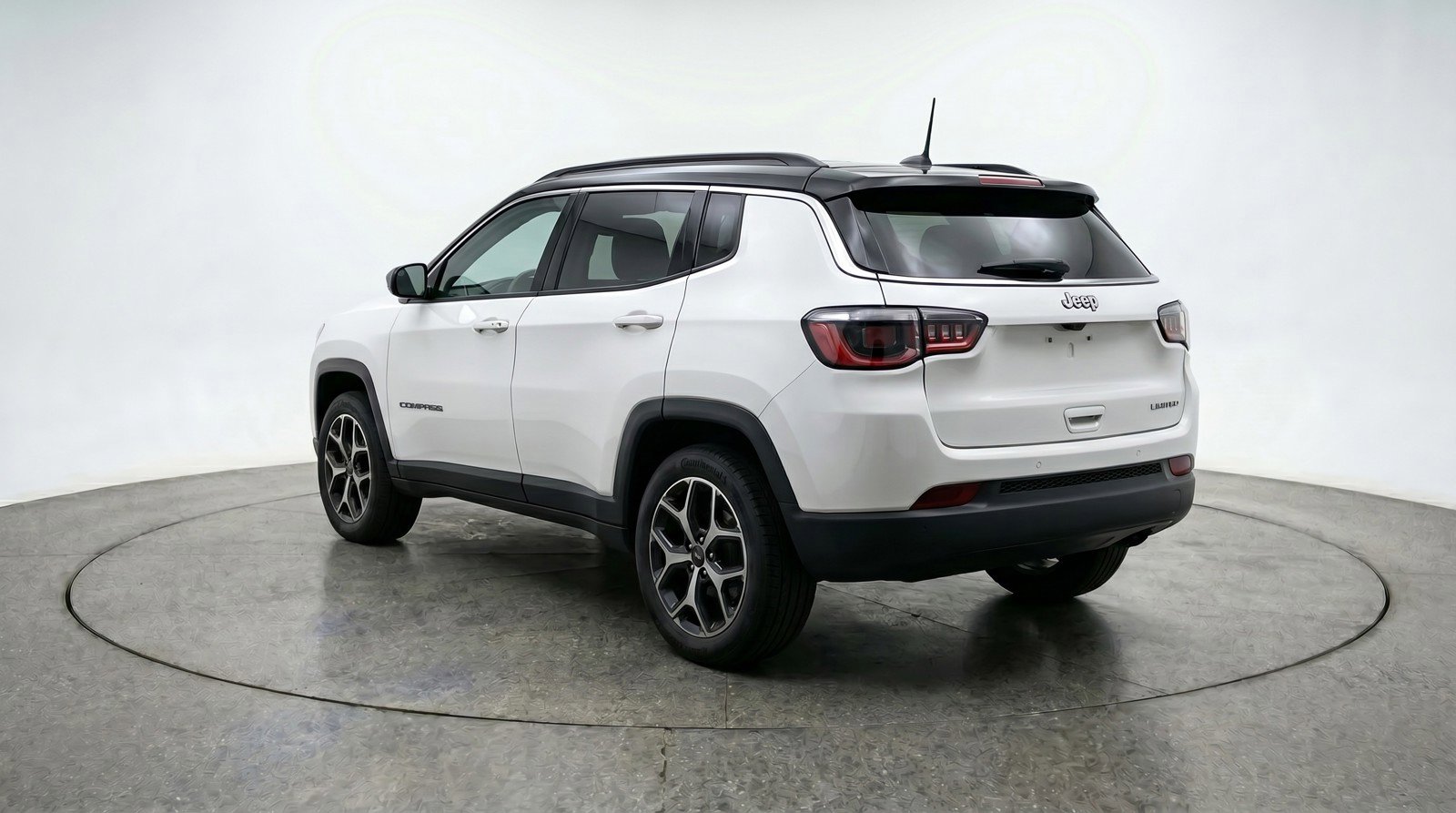 Used 2025 Jeep Compass Limited AWD/4WD image 6