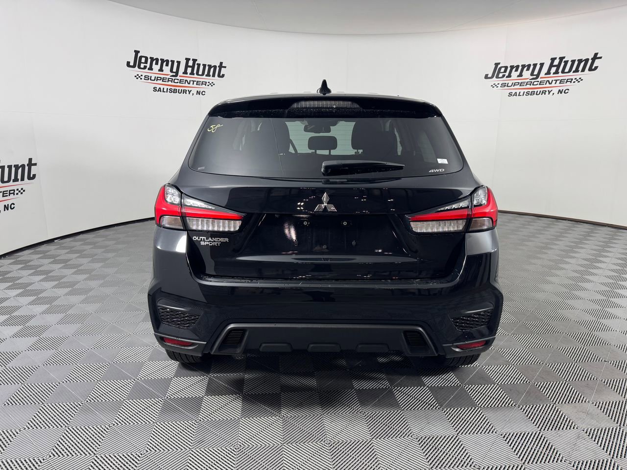 Used 2025 Mitsubishi Outlander Sport ES image 9