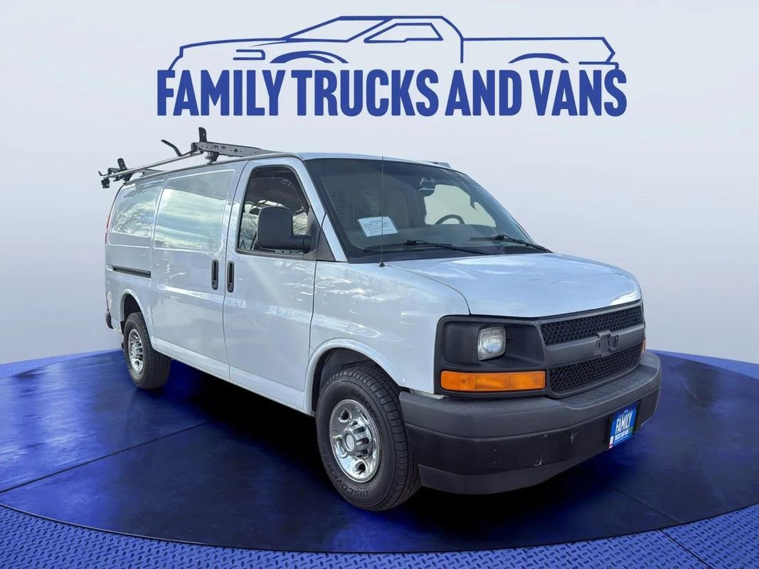 Used 2017 Chevrolet Express 2500 image 7