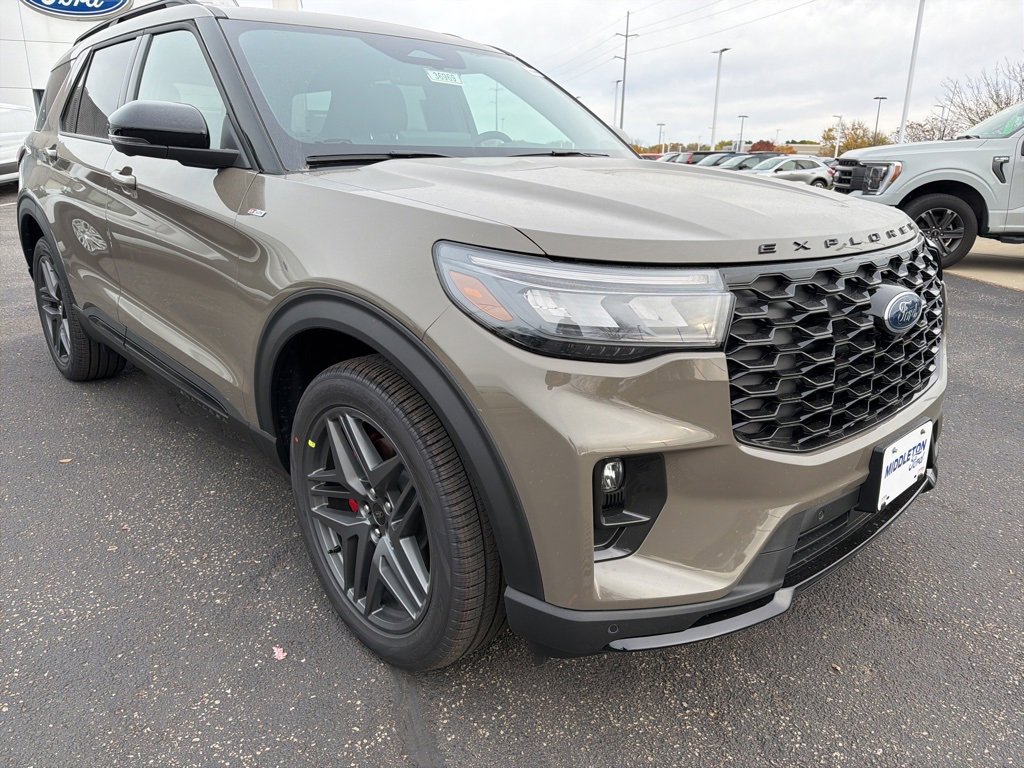 New 2026 Ford Explorer ST-Line w/ ST-Line Street Pack image 19