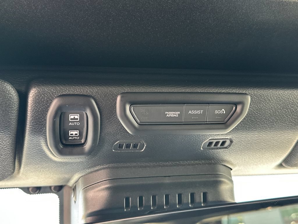 Used 2022 Jeep Wrangler Unlimited Rubicon 4xe w/ Cold Weather Group AWD/4WD image 32