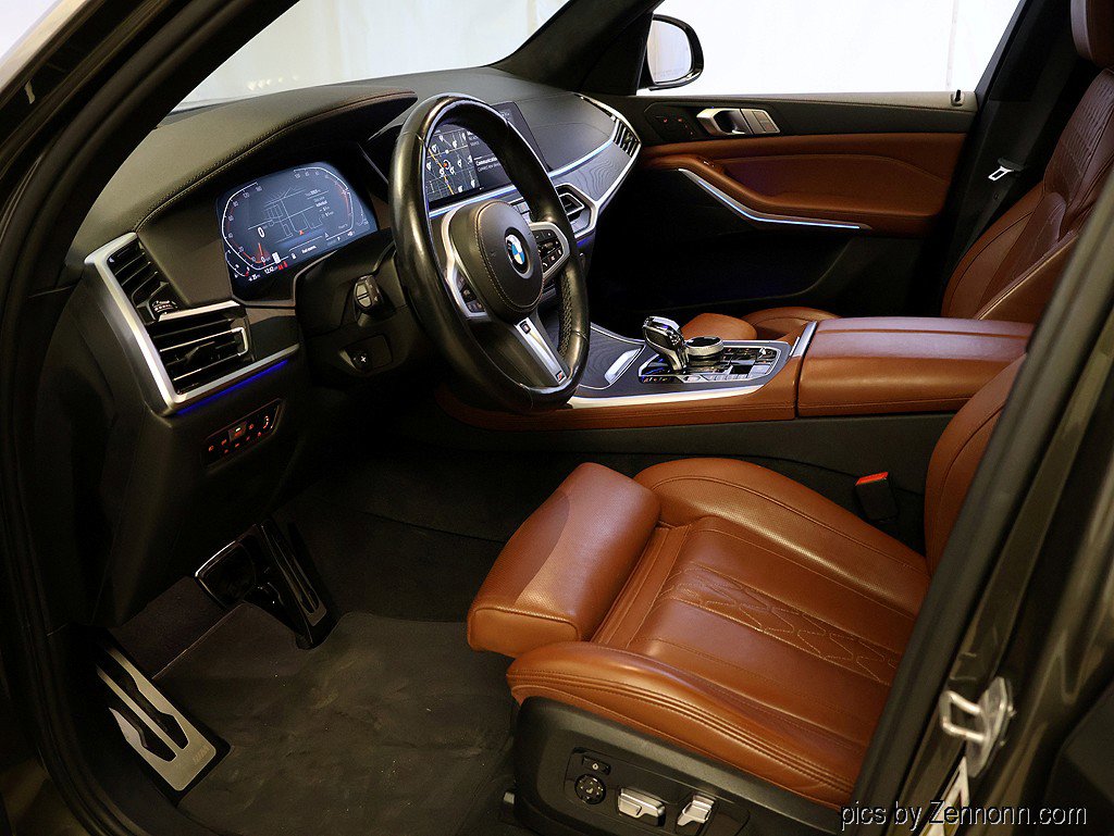 Used 2022 BMW X7 xDrive40i w/ M Sport Package image 11