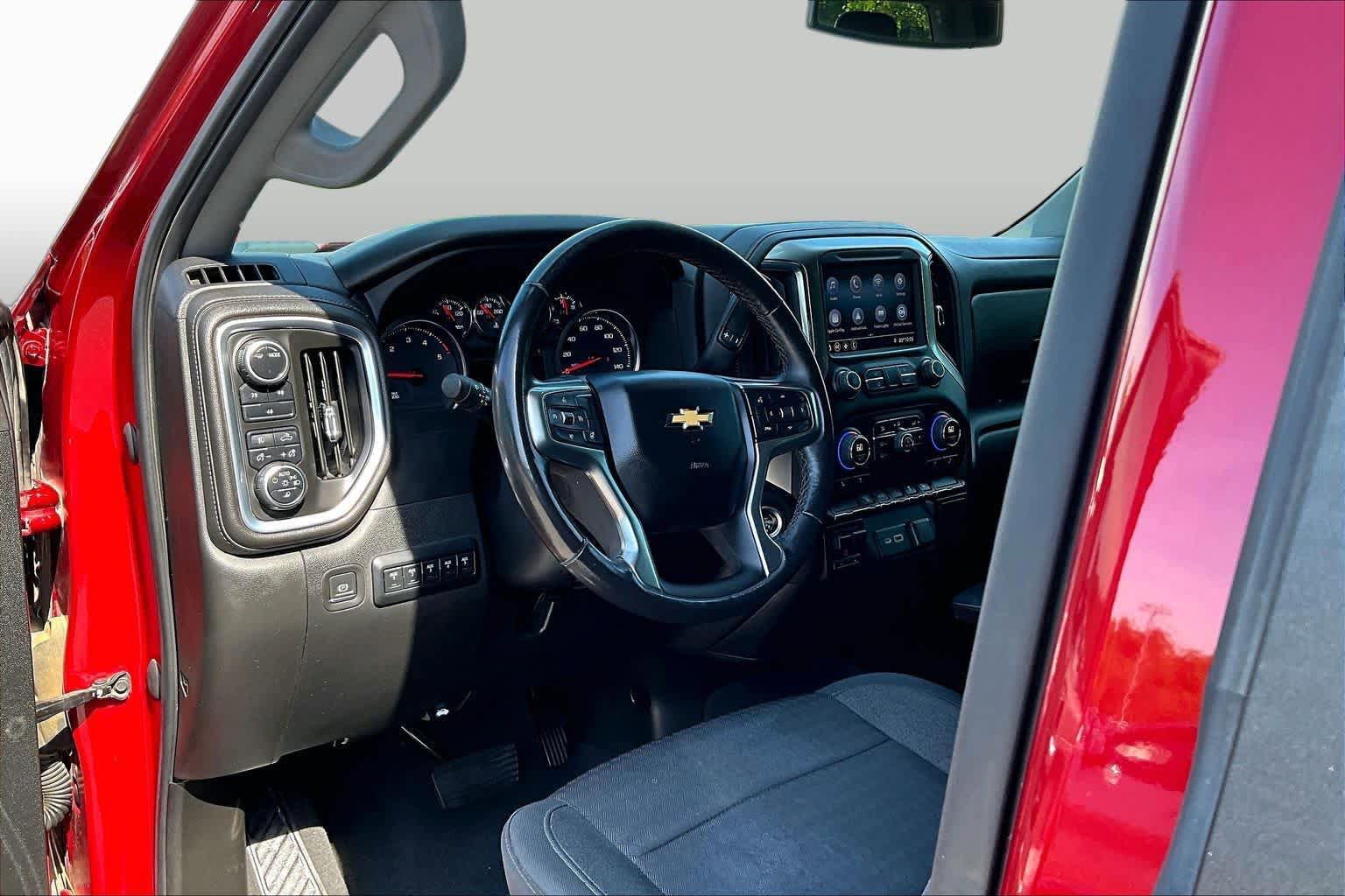 Used 2022 Chevrolet Silverado 3500 LT w/ Convenience Package AWD/4WD image 17