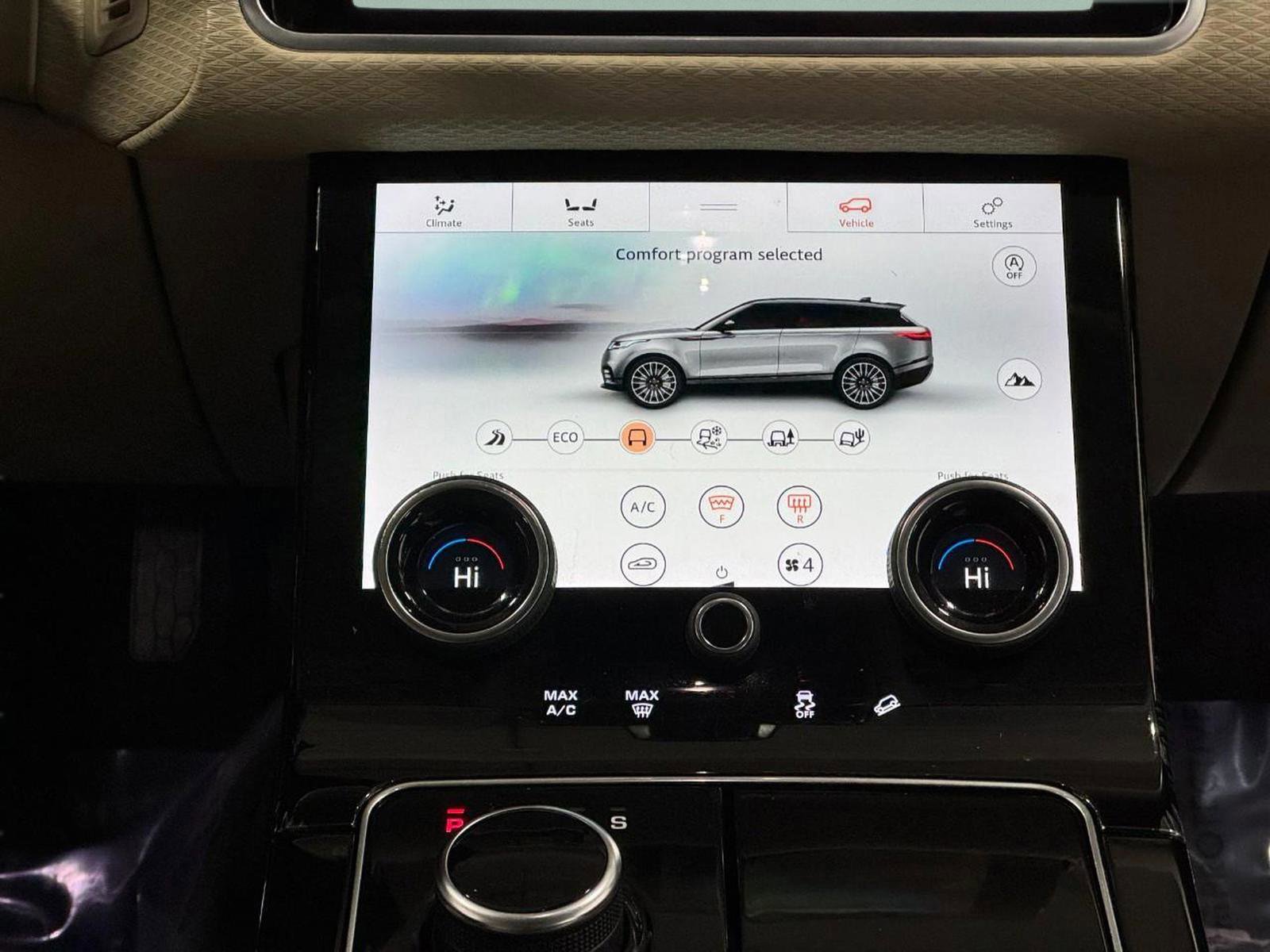 Used 2019 Land Rover Range Rover Velar S image 16