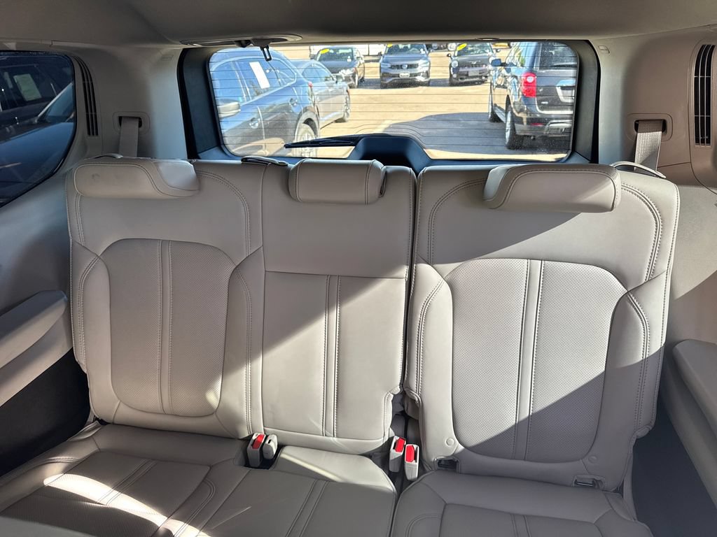 Used 2022 Jeep Wagoneer Series I AWD/4WD image 18