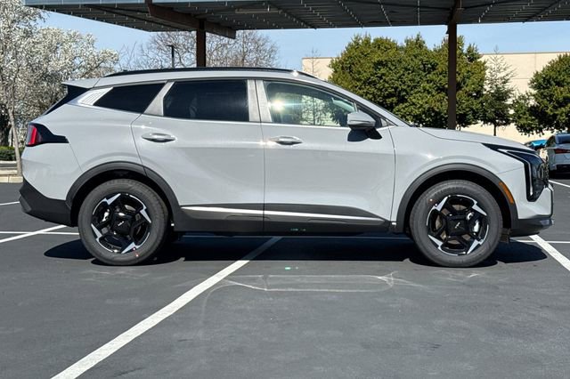 New 2026 Kia Sportage EX AWD/4WD image 3