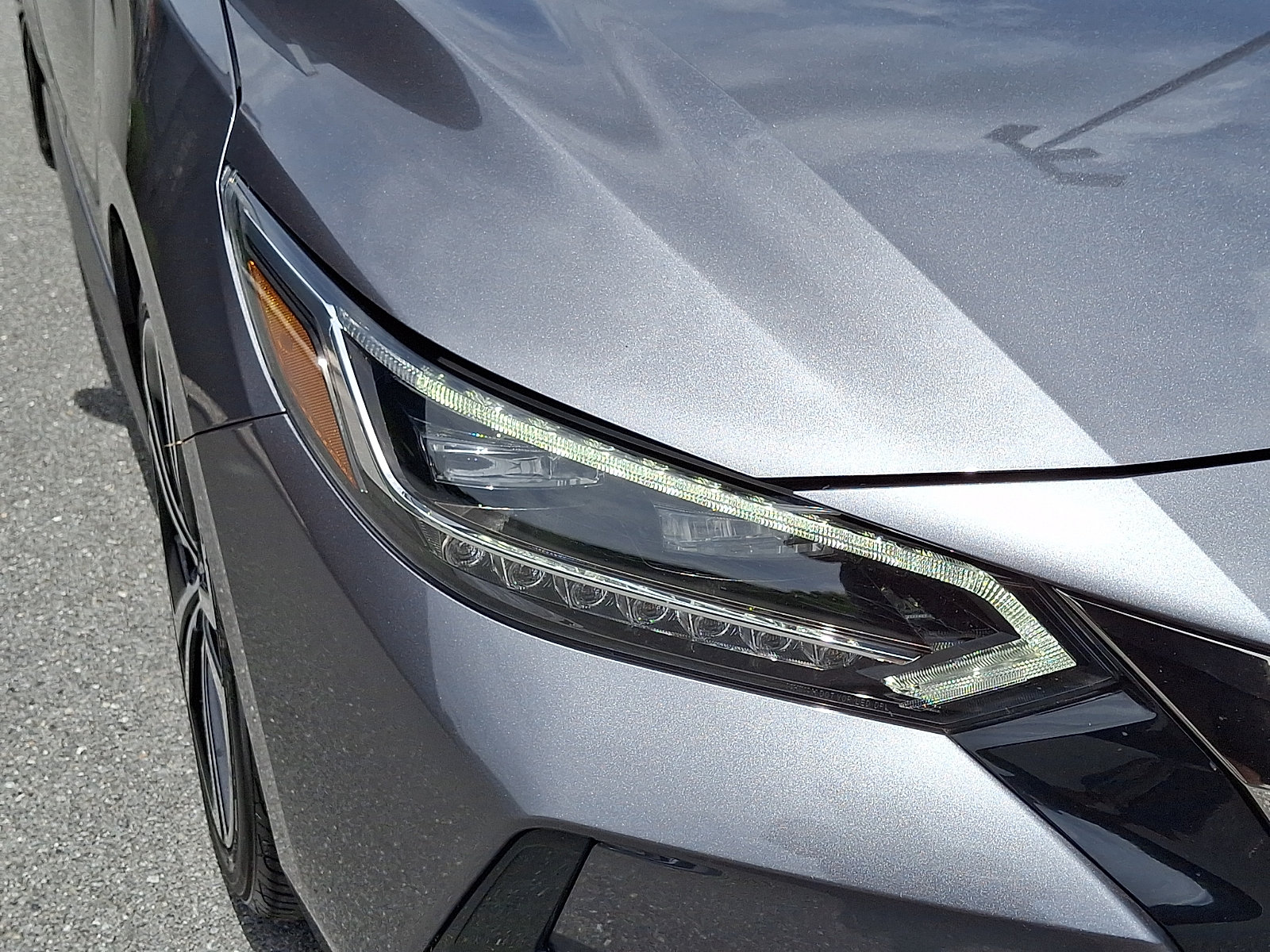 Used 2020 Nissan Sentra SR w/ Premium Package FWD image 11