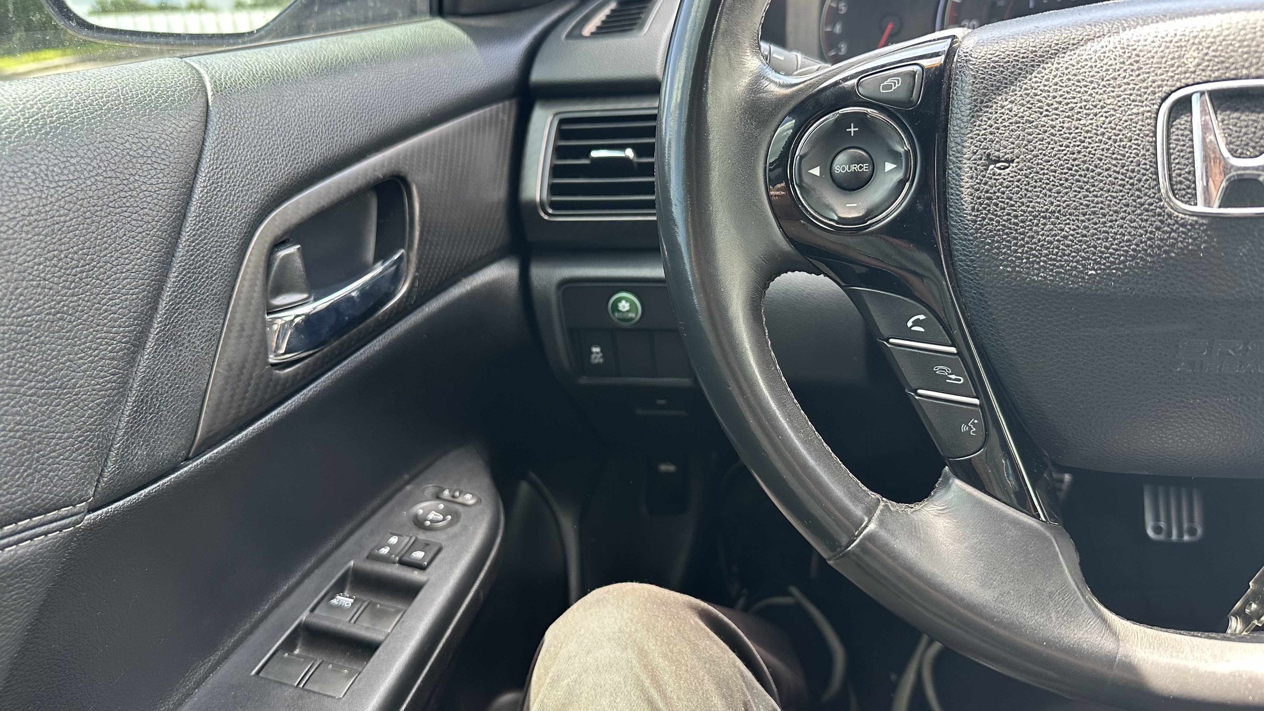 Used 2017 Honda Accord Sport image 20