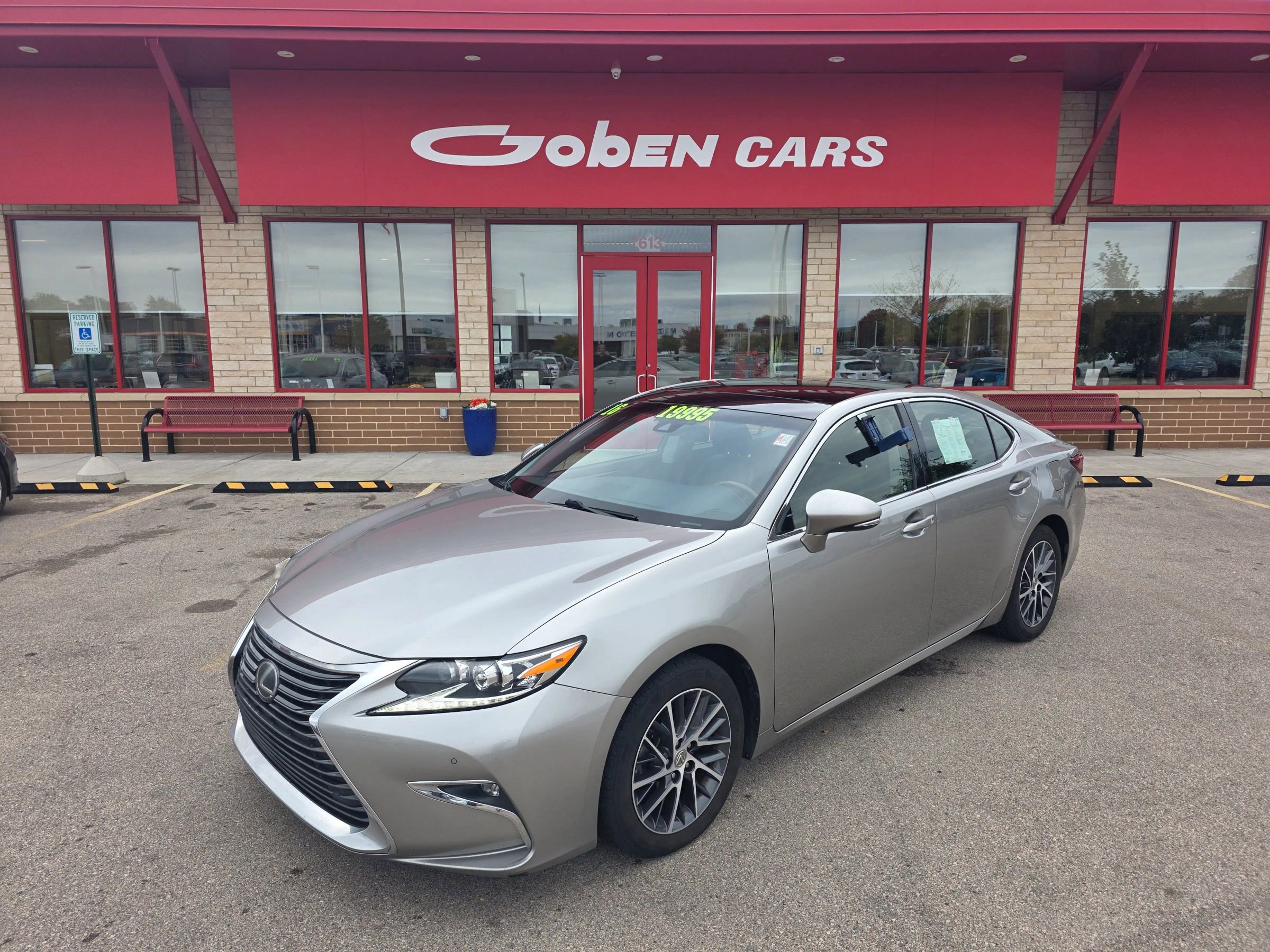 Used 2016 Lexus ES 350 FWD image 1