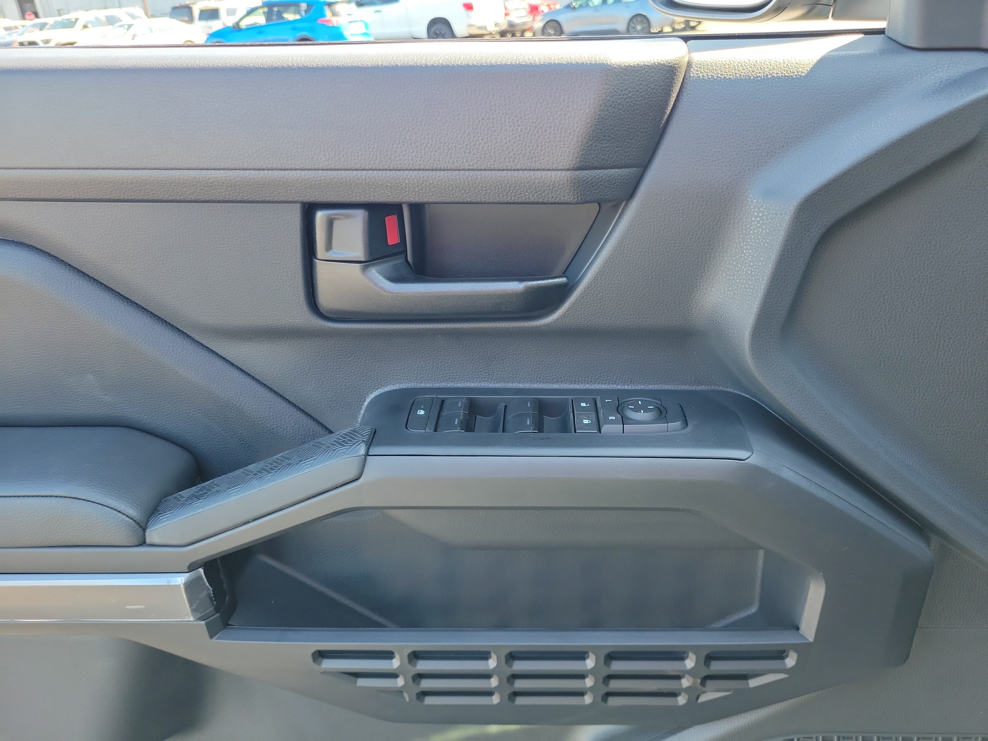 New 2026 Toyota Tacoma SR5 AWD/4WD image 17
