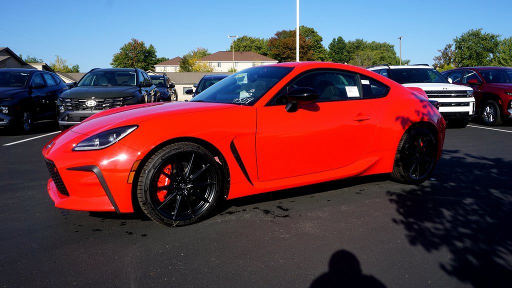 New 2025 Toyota GR86 Premium image 2