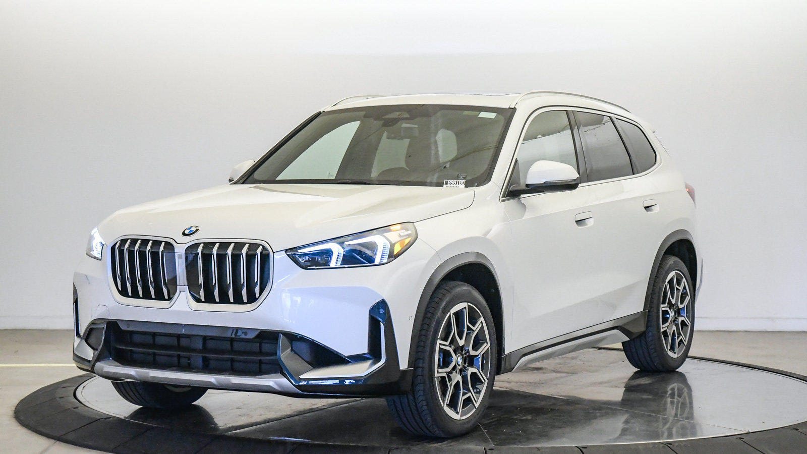 New 2026 BMW X1 xDrive28i w/ Convenience Package