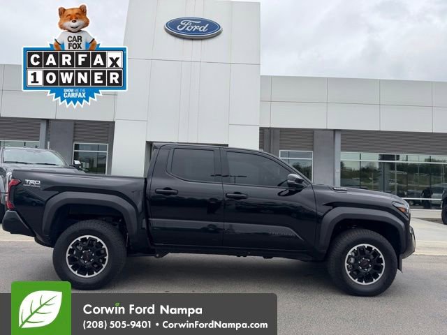 Used 2025 Toyota Tacoma TRD Off-Road w/ TRD Off Road Upgrade Package AWD/4WD image 4