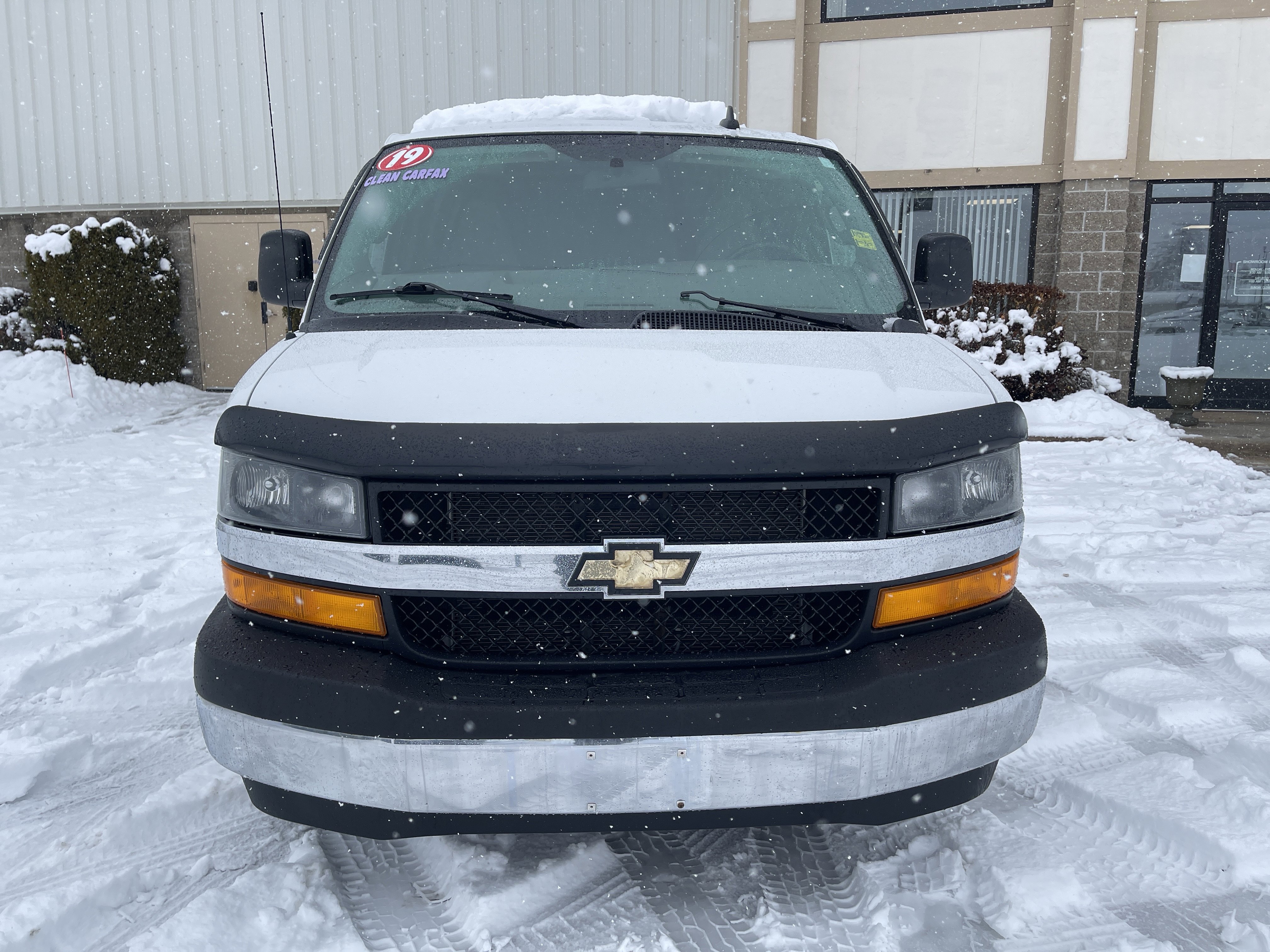 Used 2019 Chevrolet Express 2500 image 8