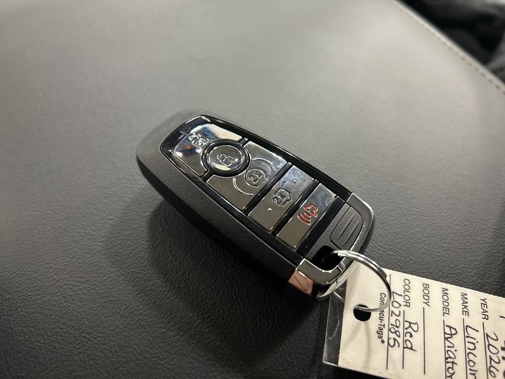 New 2026 Lincoln Aviator AWD w/ Jet Appearance Package image 29