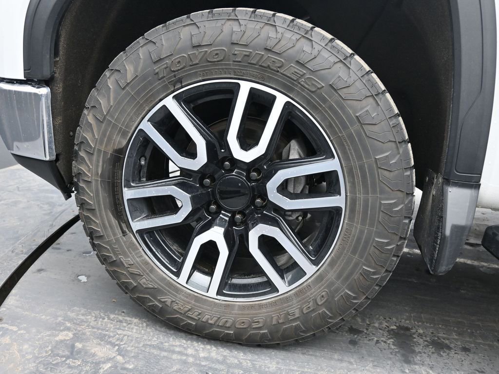 Used 2019 GMC Sierra 1500 SLT w/ SLT Premium Package image 19