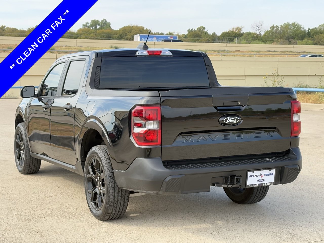 Used 2025 Ford Maverick XLT w/ XLT Luxury Package AWD/4WD image 6