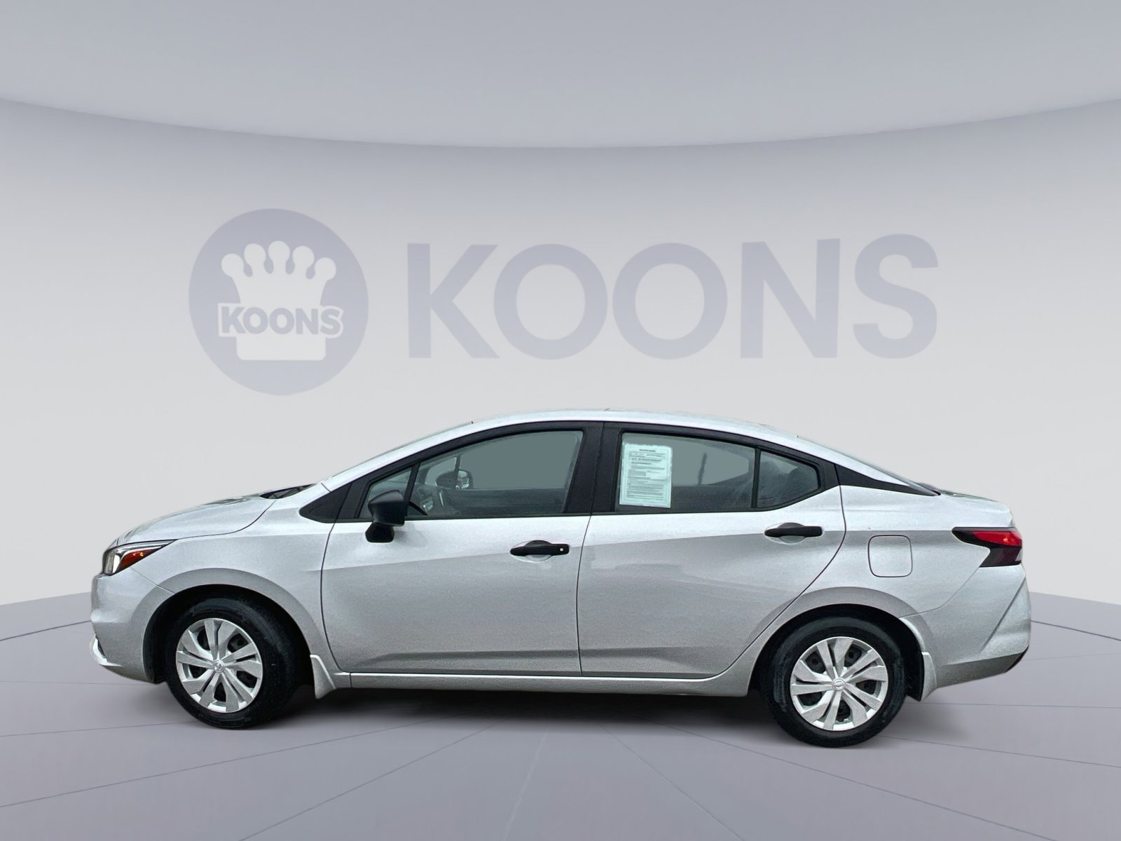 Used 2020 Nissan Versa S image 2