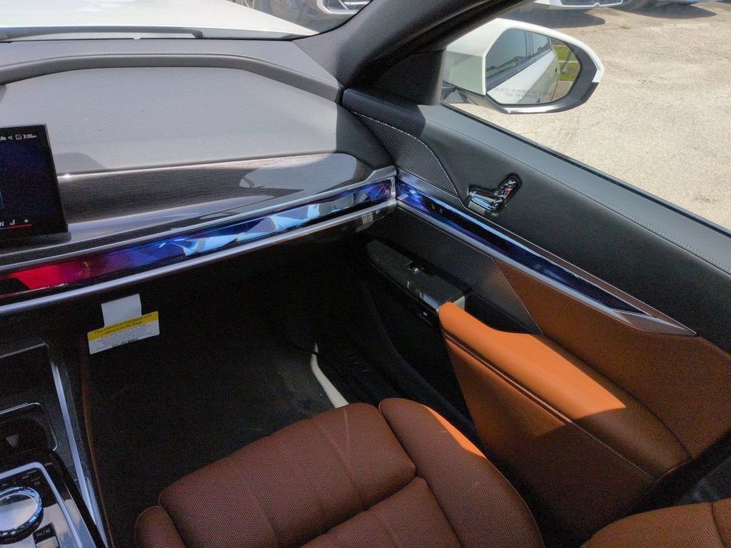 New 2026 BMW 740i xDrive AWD/4WD image 16