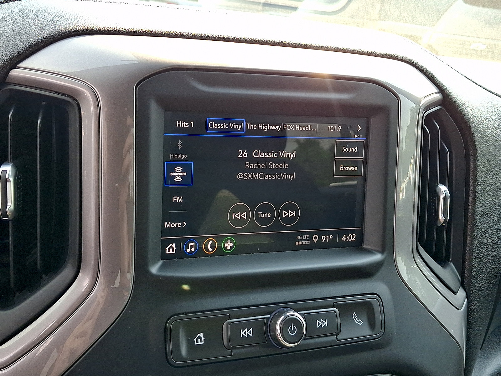 Used 2022 Chevrolet Silverado 1500 Custom w/ LPO, Dark Essentials Package AWD/4WD image 17