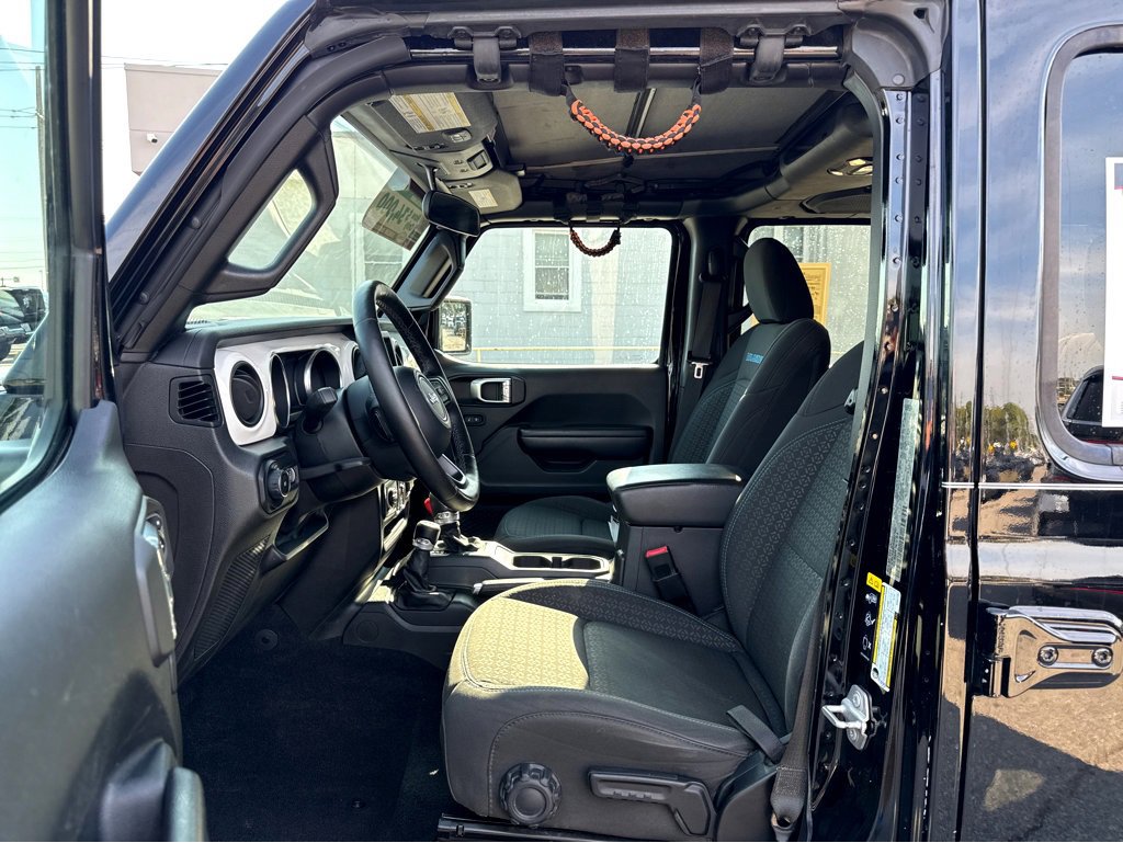 Certified 2021 Jeep Wrangler Unlimited Islander image 11