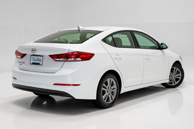 Used 2017 Hyundai Elantra SE FWD image 31