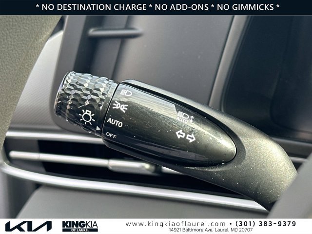 Used 2021 Hyundai Elantra SEL FWD image 11