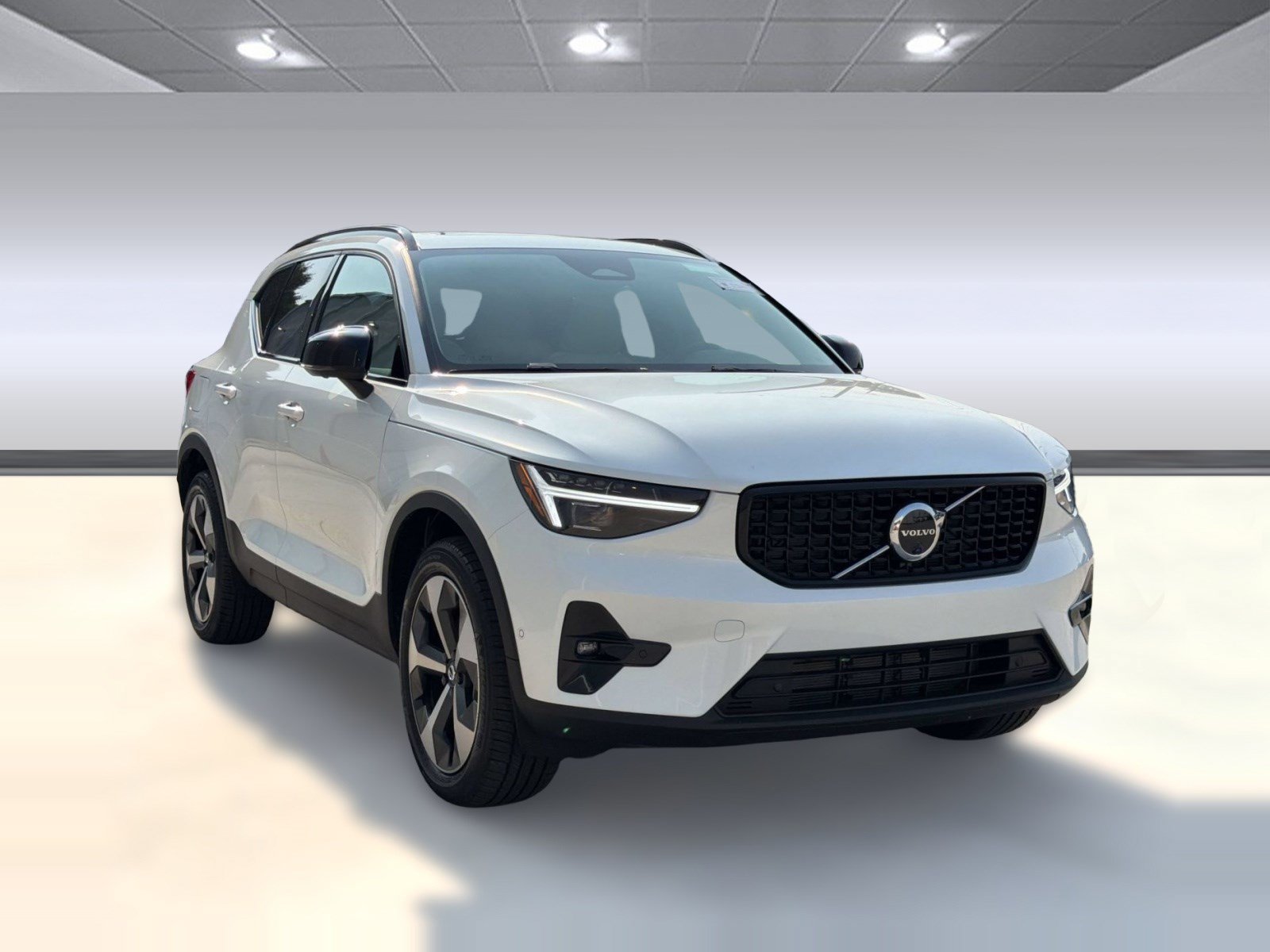 New 2026 Volvo XC40 B5 Plus w/ Protection Package Premier AWD/4WD image 7