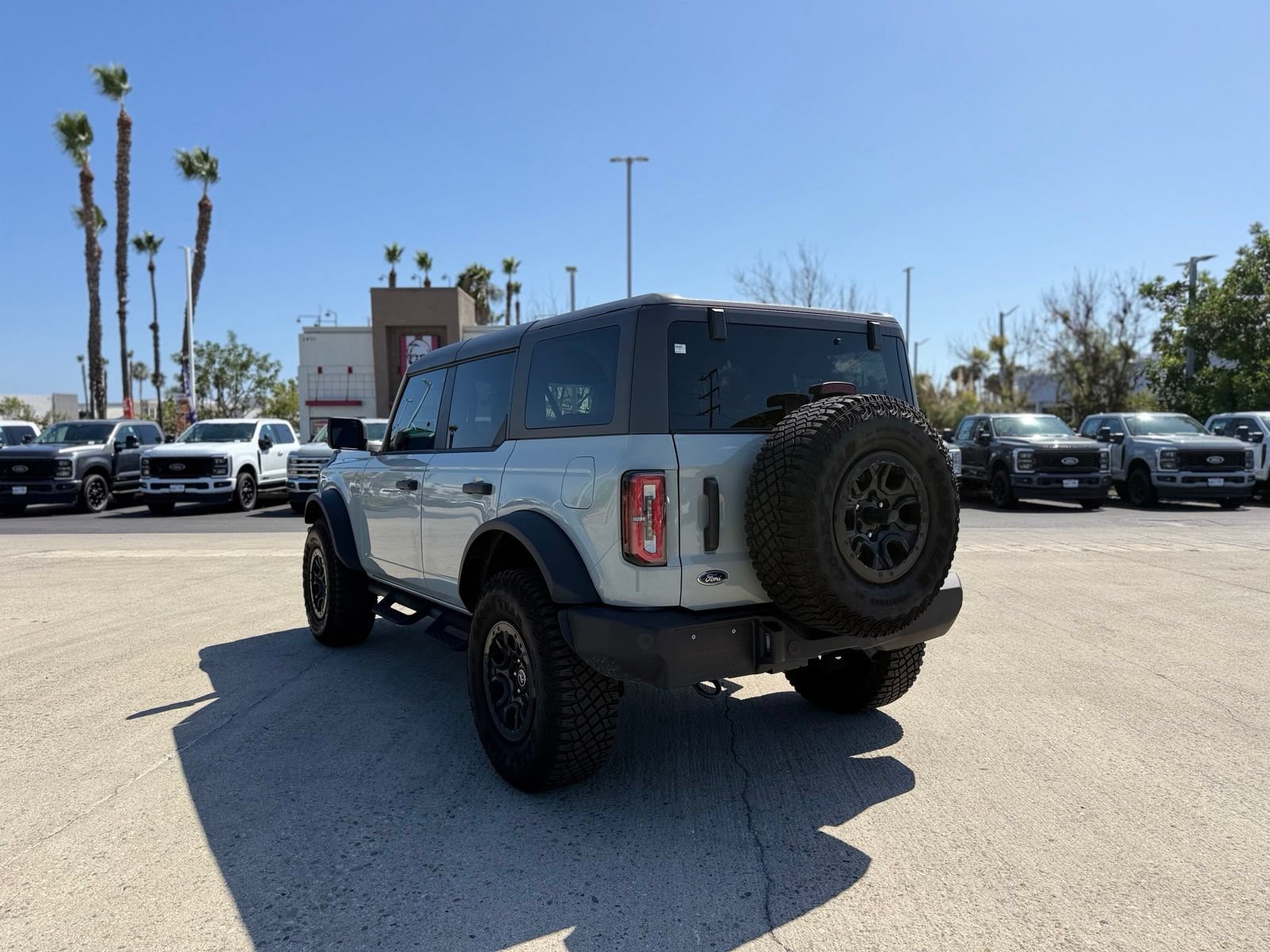 Used 2024 Ford Bronco Wildtrak AWD/4WD image 2