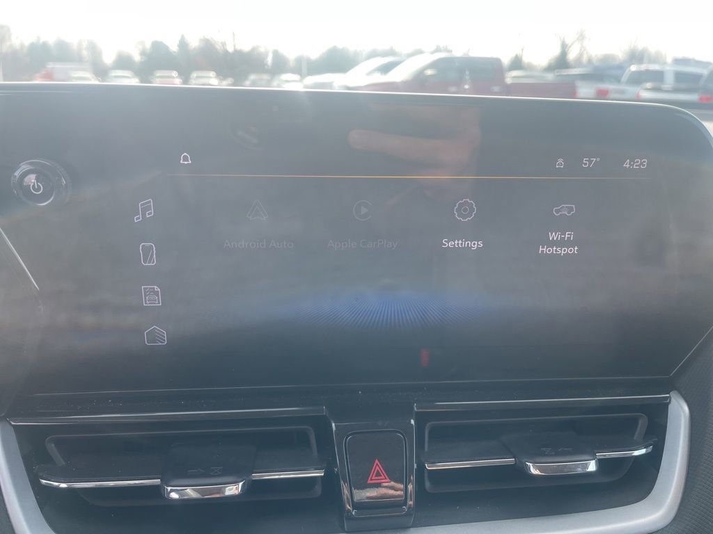 Used 2025 Chevrolet TrailBlazer LT w/ Driver Confidence Package image 17