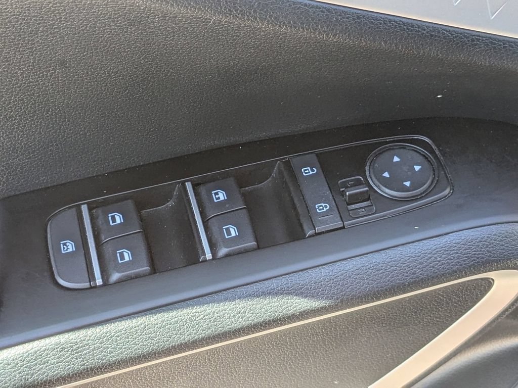 Used 2022 Kia Soul LX FWD image 14