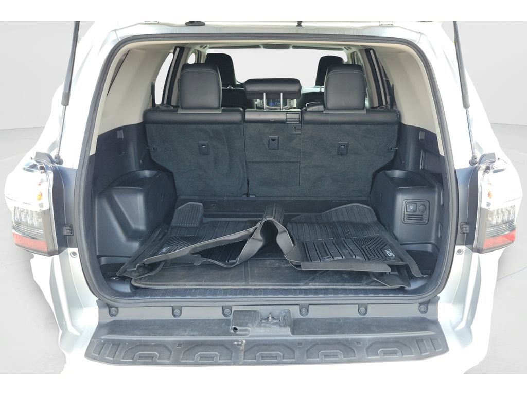 Used 2017 Toyota 4Runner SR5 Premium RWD image 9