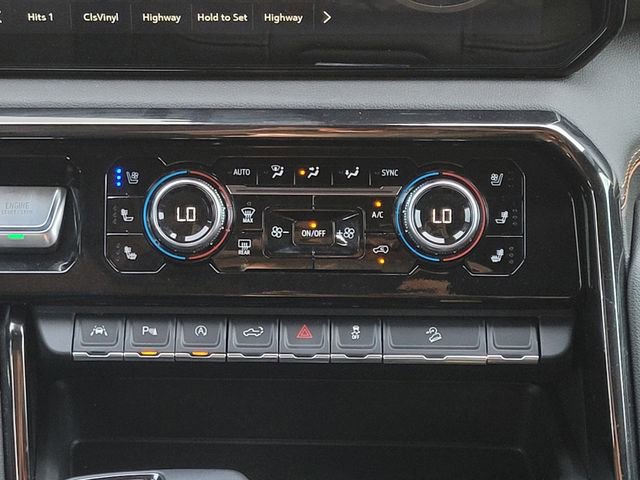 Used 2024 GMC Sierra 1500 AT4 w/ Technology Package image 15