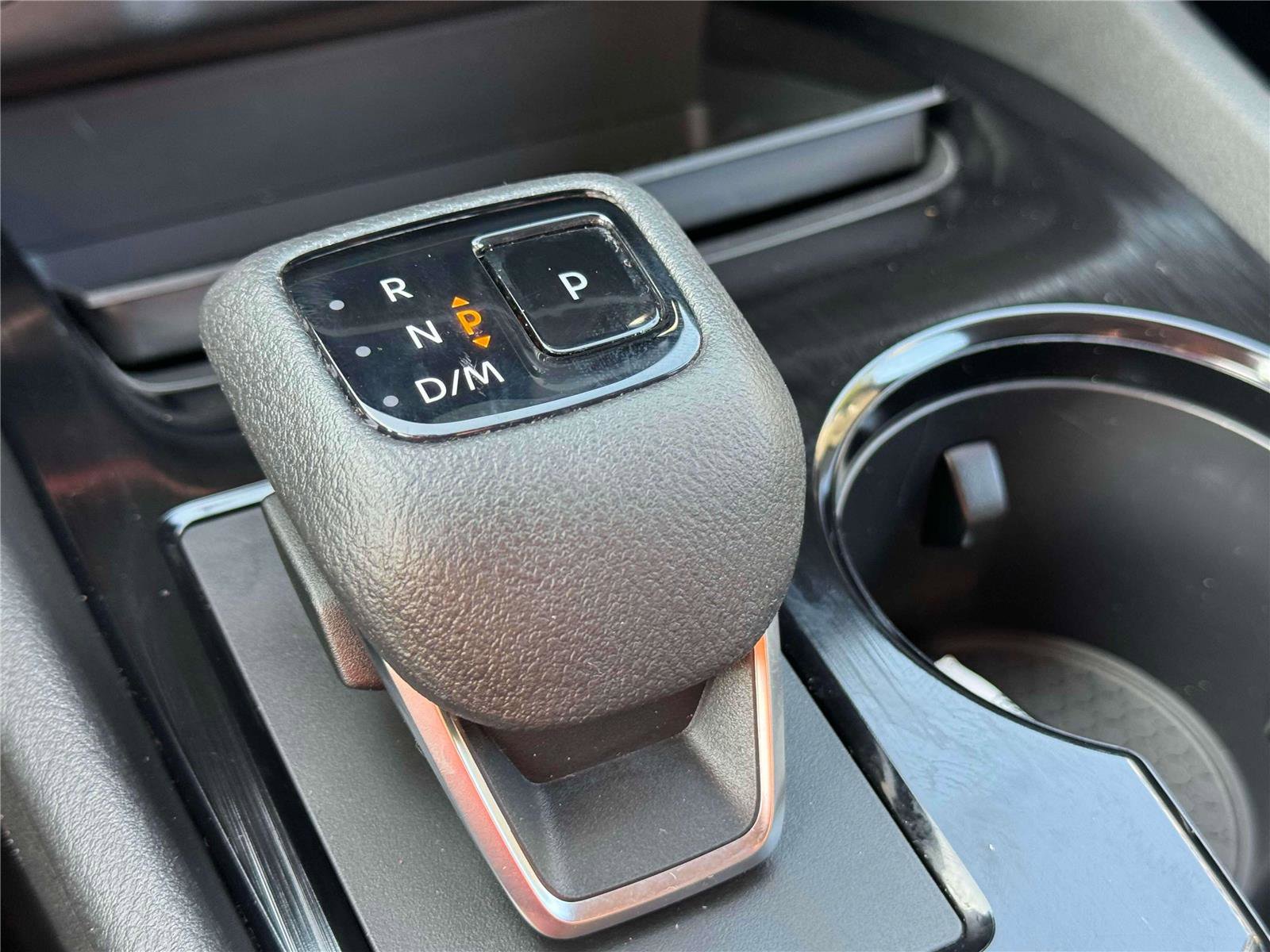 Used 2023 Nissan Rogue SV image 29