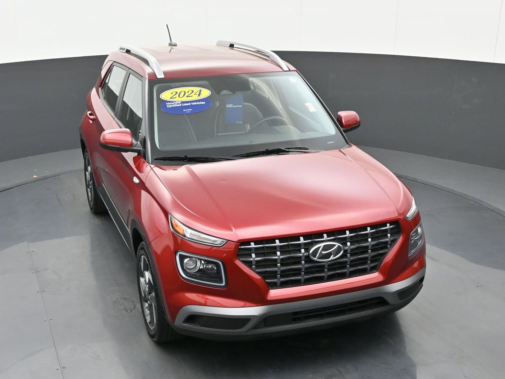 Used 2024 Hyundai Venue Limited image 42