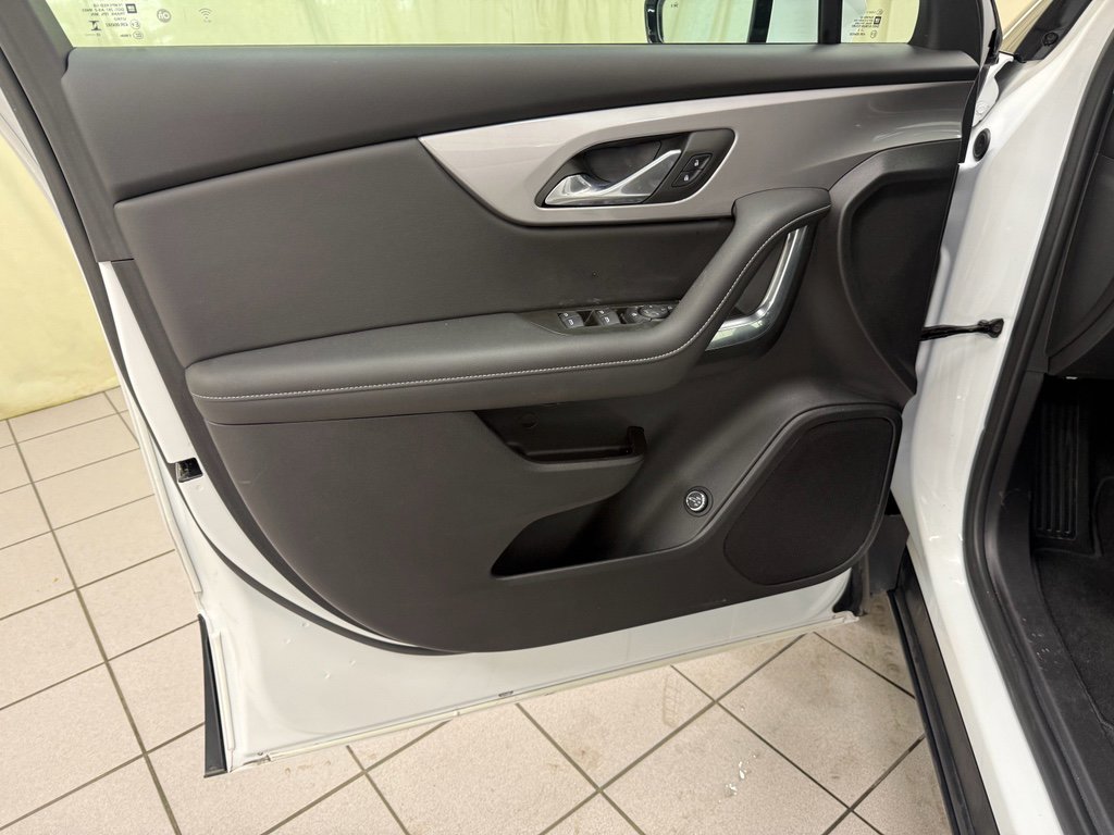 Certified 2024 Chevrolet Blazer LT w/ Convenience Package image 33