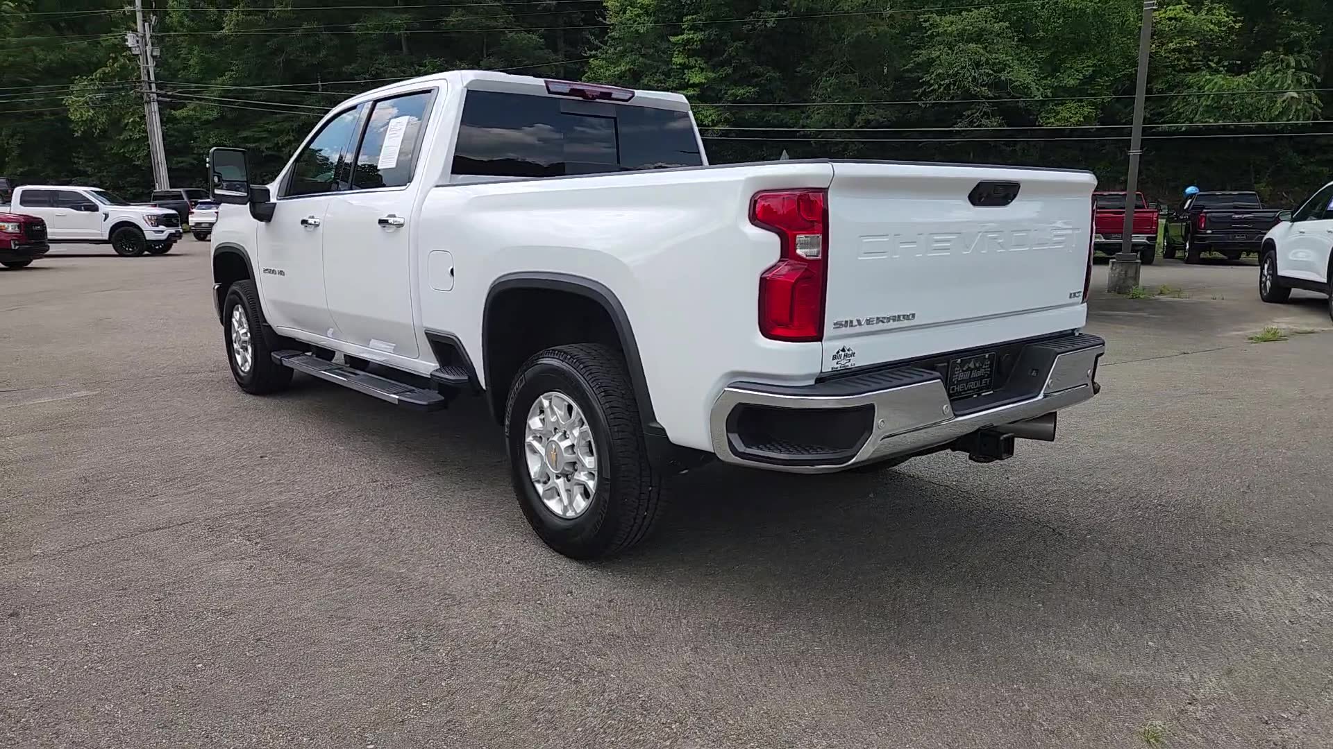 Used 2024 Chevrolet Silverado 2500 LTZ w/ LTZ Convenience Package AWD/4WD image 12