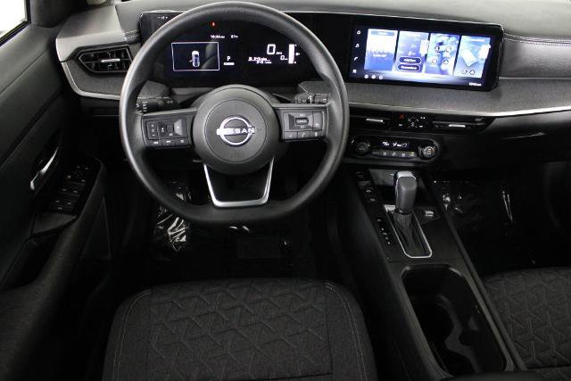 Certified 2026 Nissan Kicks SV FWD image 7