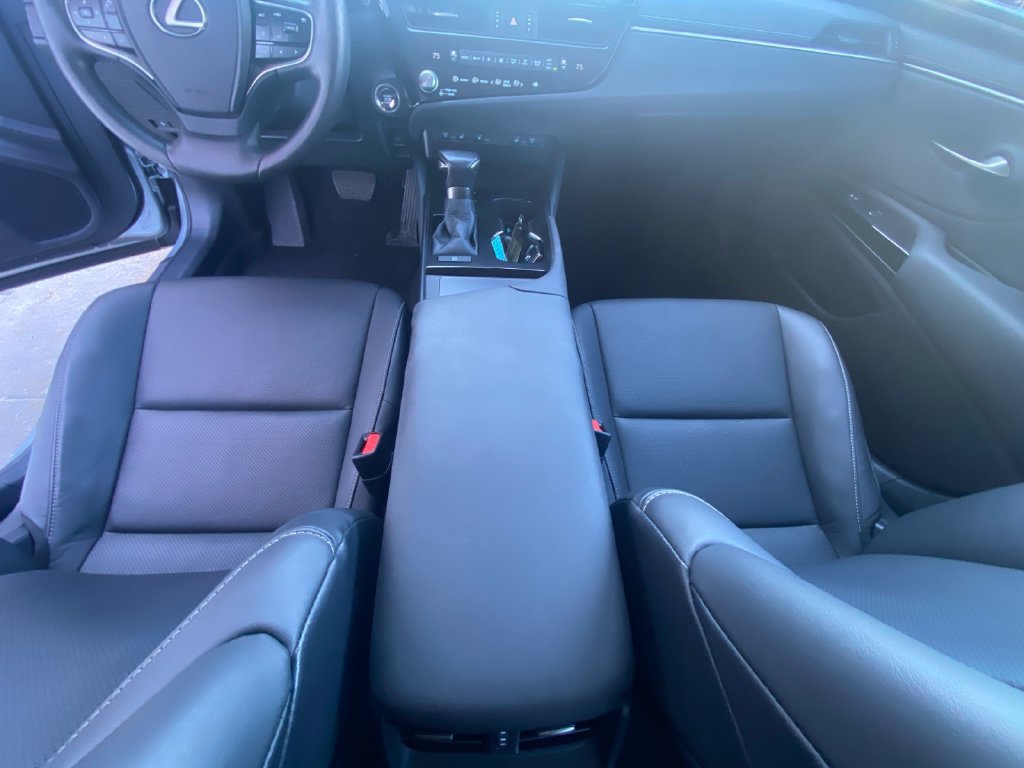 Used 2023 Lexus ES 350 w/ Premium Package FWD image 11