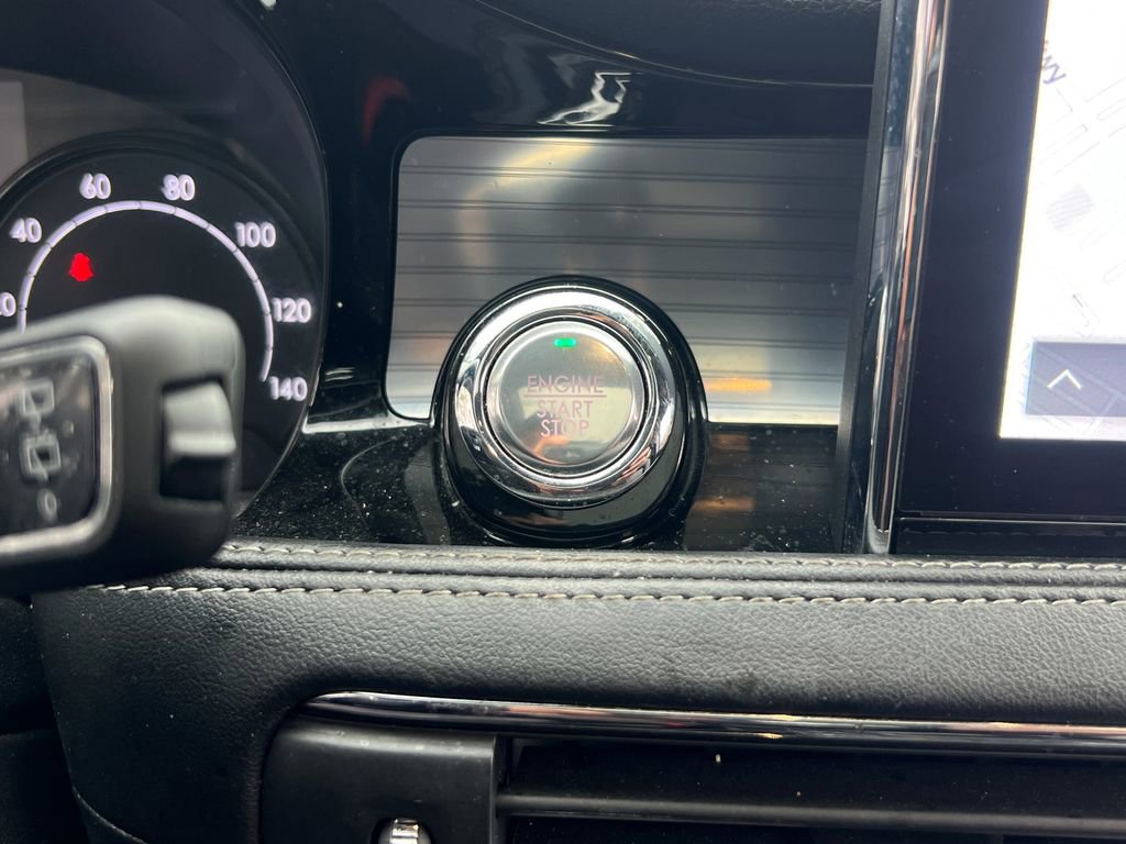 Certified 2022 Lincoln Corsair AWD w/ Premium Package image 30