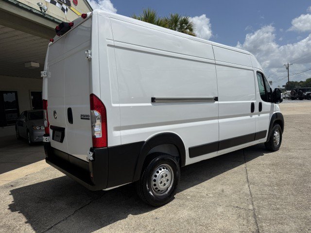 Used 2025 RAM ProMaster 2500 w/ Convenience Group FWD image 5