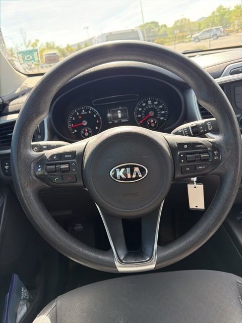 Used 2017 Kia Sorento L FWD image 13