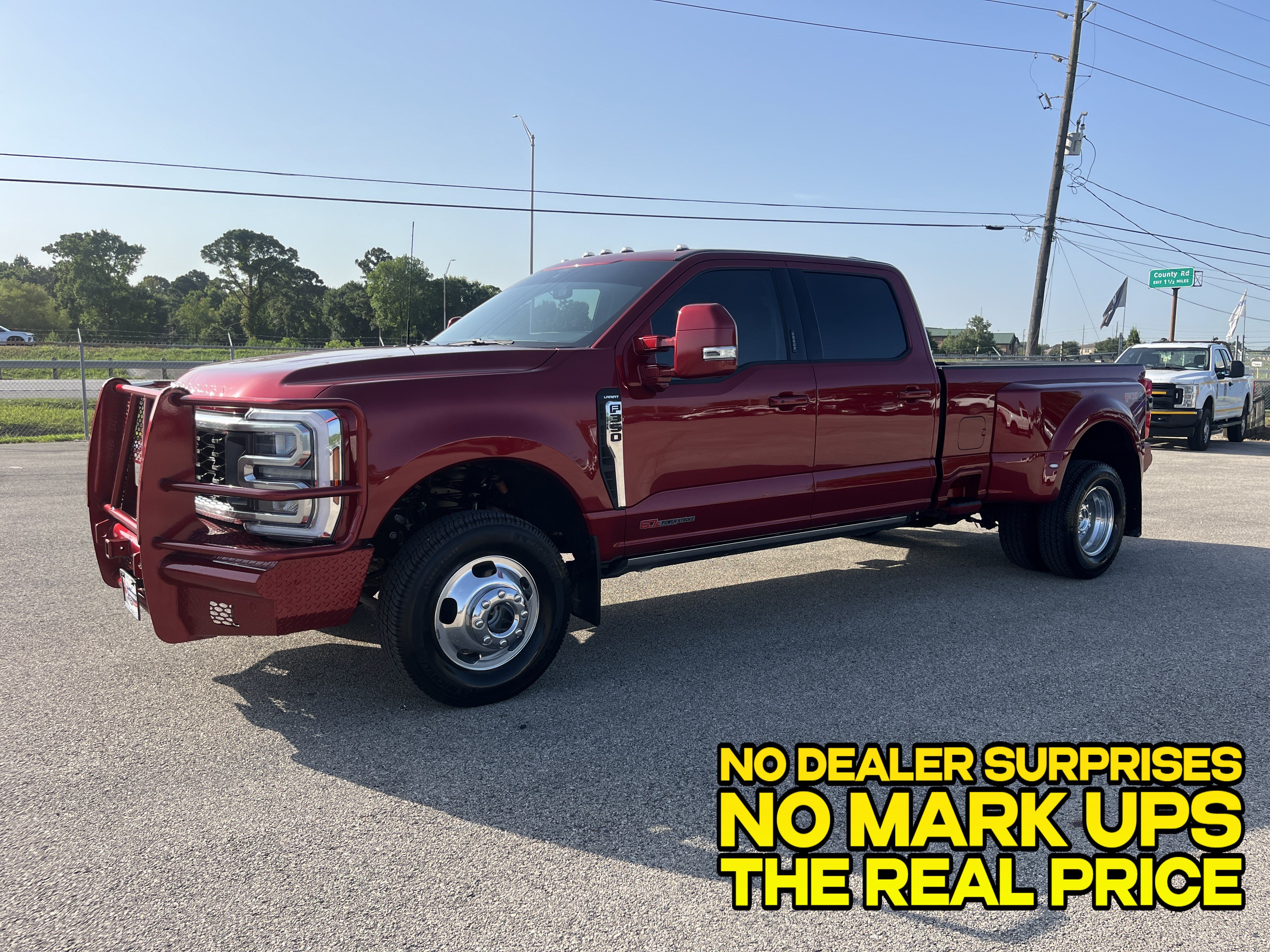 Used 2026 Ford F350 Lariat w/ FX4 Off-Road Package AWD/4WD image 7
