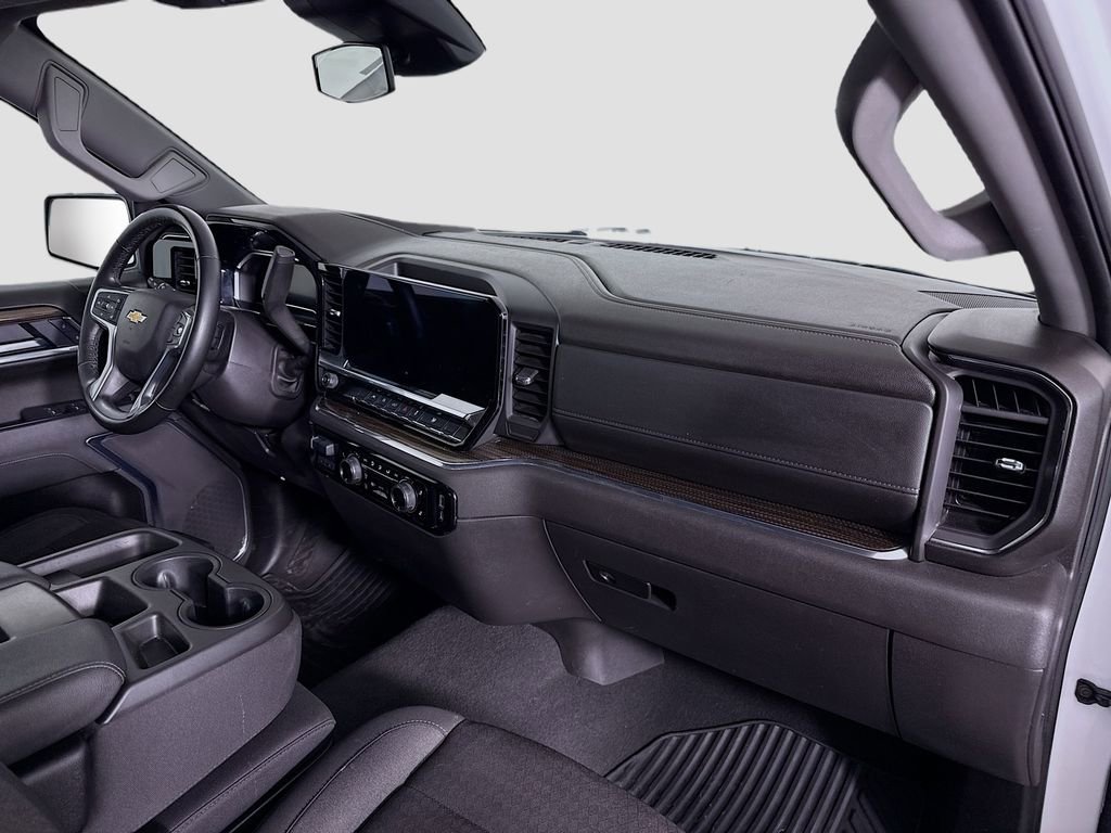 Used 2025 Chevrolet Silverado 1500 LT image 27
