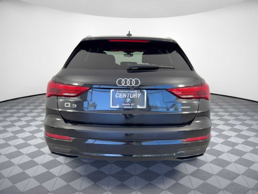 Used 2020 Audi Q3 2.0T Premium w/ Convenience Package AWD/4WD image 11