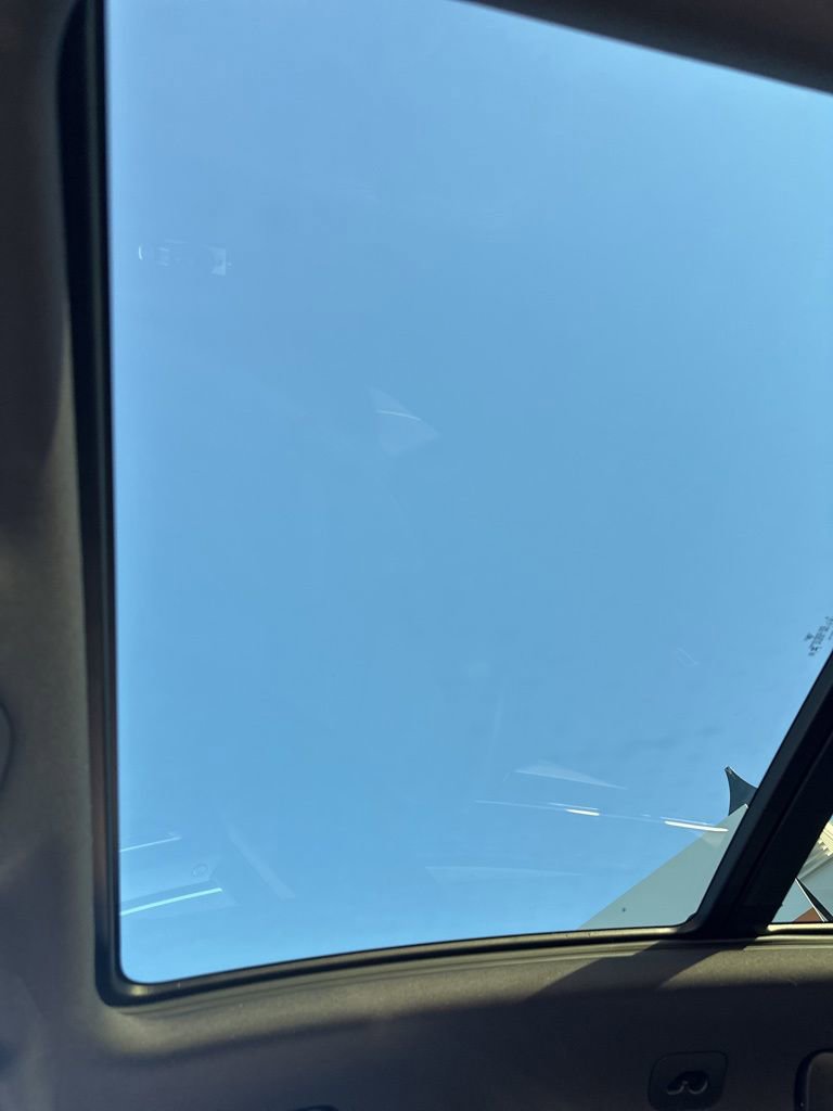 Used 2023 Porsche Macan image 25